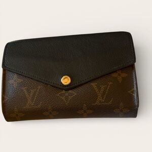 Louis Vuitton Monogram Black Leather Snap Wallet